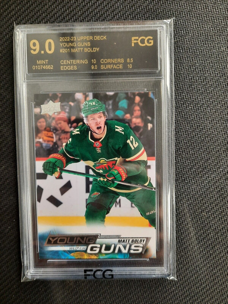 2022-23  YOUNG GUNS ROOKIE CARD - Matt Boldy 9.0