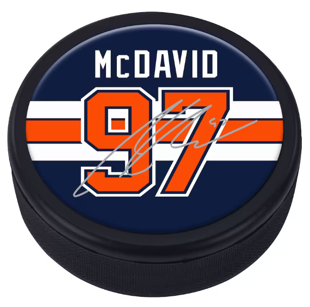 Player Puck- Conner McDavid