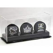 Triple Puck Display